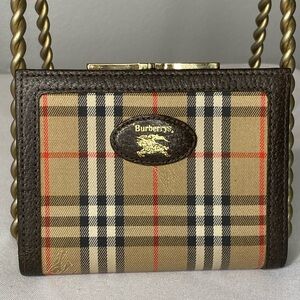 Burberry vintage Burberrys wallet compact nova check kiss lock